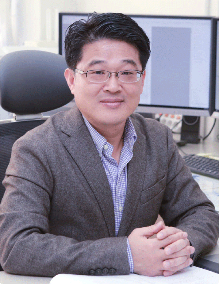 Chair and Professor of Chemistry and Nanoscience, Kwon, Yong-Uk 